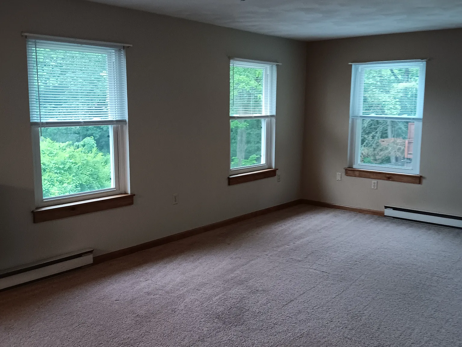 2 bed, 950 sqft, $1,200 — Photo 4