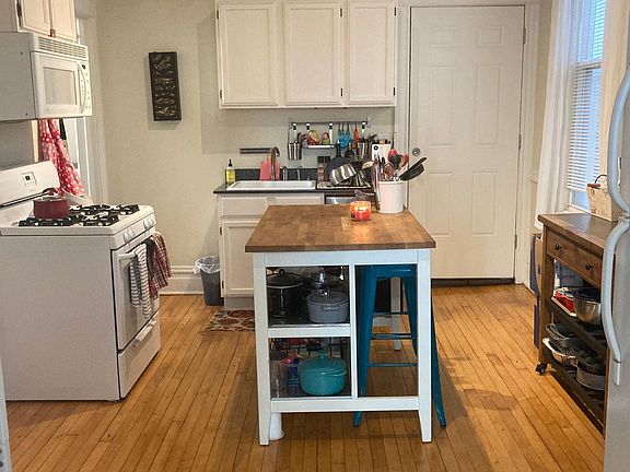 5th image of 1535 N Bosworth Ave APT 3F