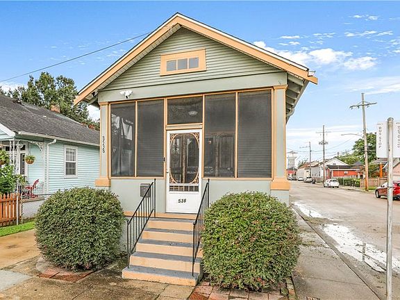 2nd image of 8538 Apricot St