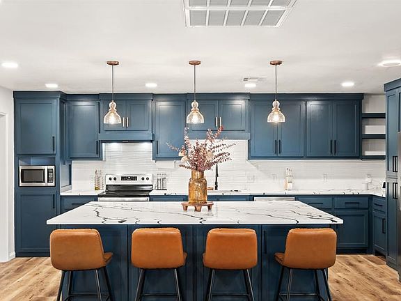 2nd image of 14101 Iron Rd