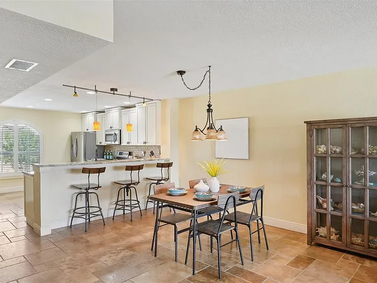 637 Pinellas Bayway S #105 — Photo 10