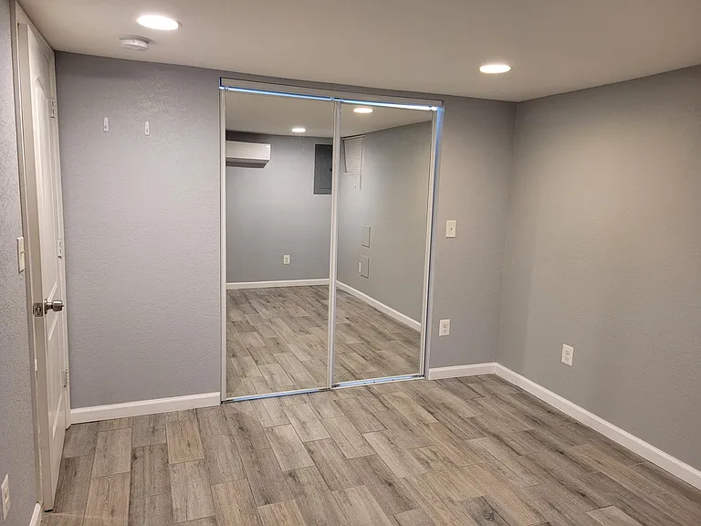 3606 Dixon St — Photo 7