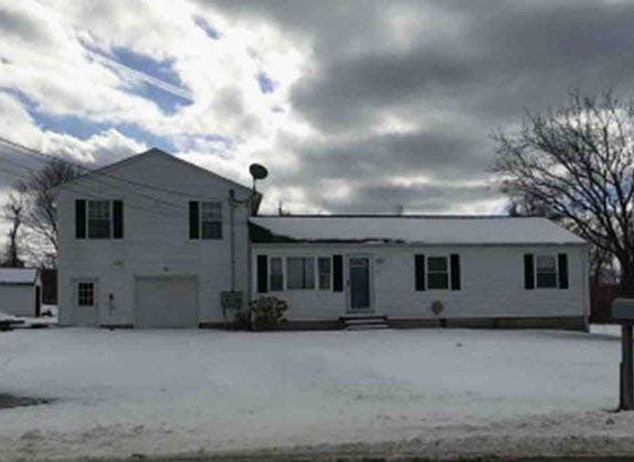 5th image of 29 Lori Dr