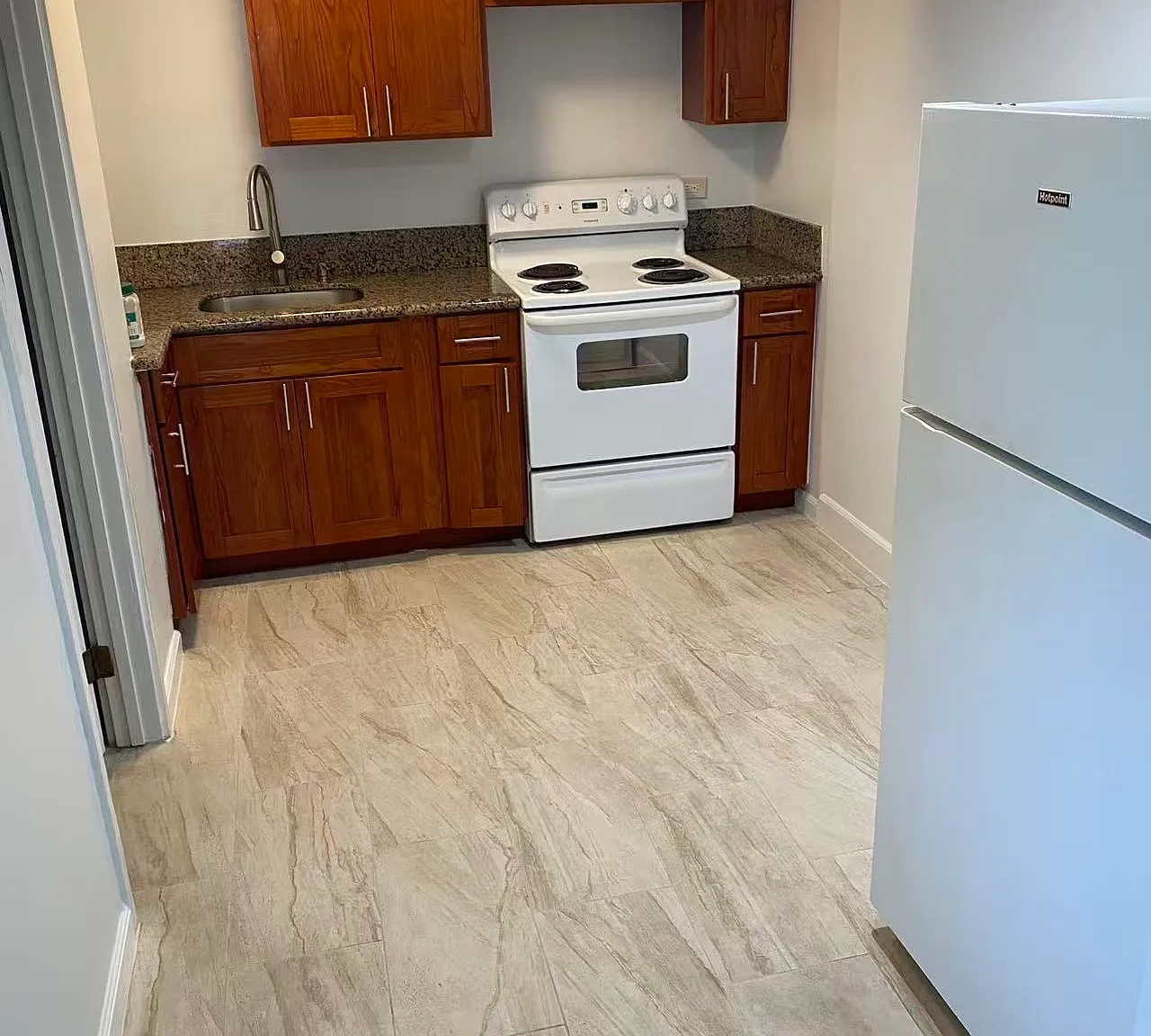 2 bed, 540 sqft, $2,200 — Photo 1