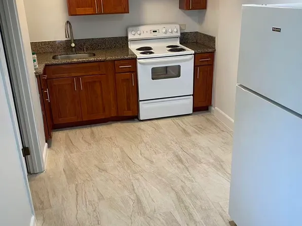 232 Wyllie St, Honolulu, HI 96817