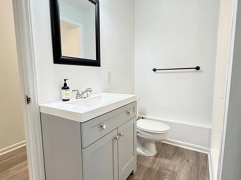 1421A Lynn Rd — Photo 11