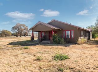 520 N Wall St, Shamrock, TX 79079
