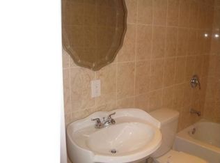 22 W Pomona St, Philadelphia, PA 19144