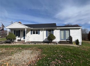 1061 Rutledge Rd, Transfer, PA 16154
