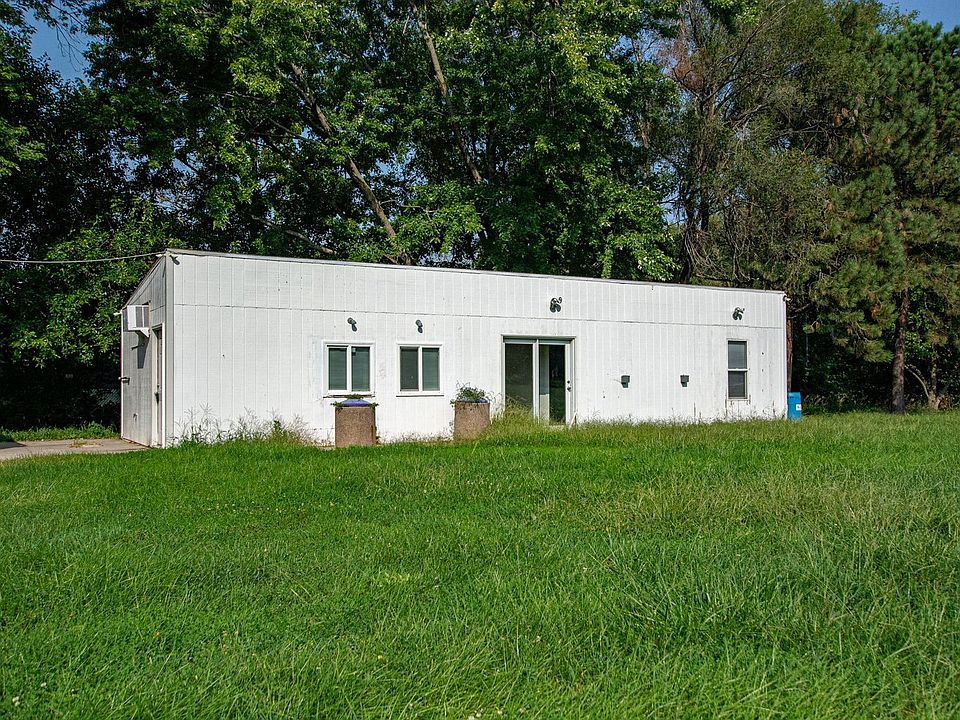 1st image of 7060 Bedford Ave
