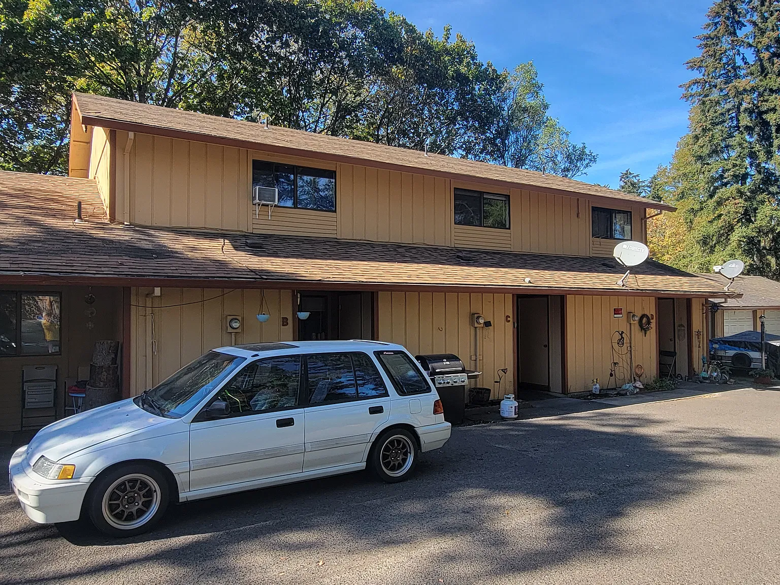 2 bed, 1.5 bath, 980 sqft, $1,600 — Photo 1