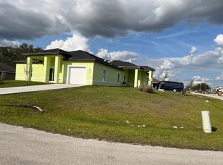 4600/4602 26th St SW, Lehigh Acres, FL 33973