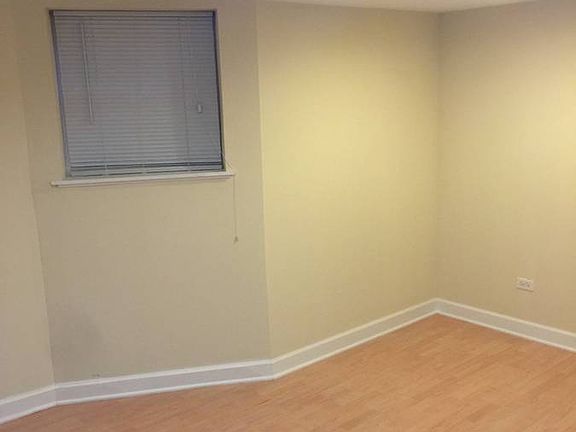 5th image of 4948 N Christiana Ave APT G