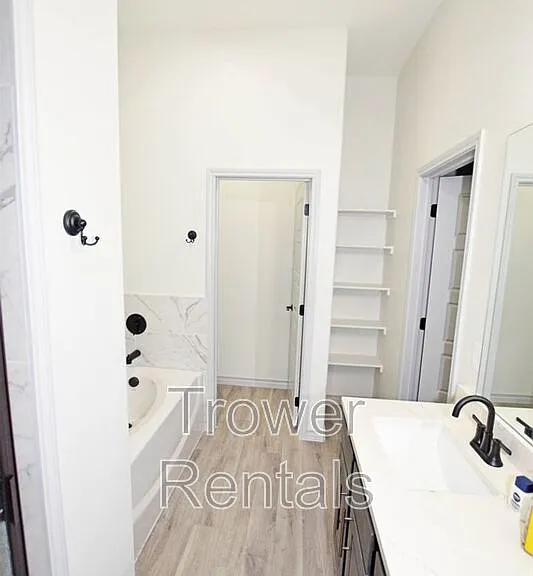 8650 Fortuna Ct — Photo 23