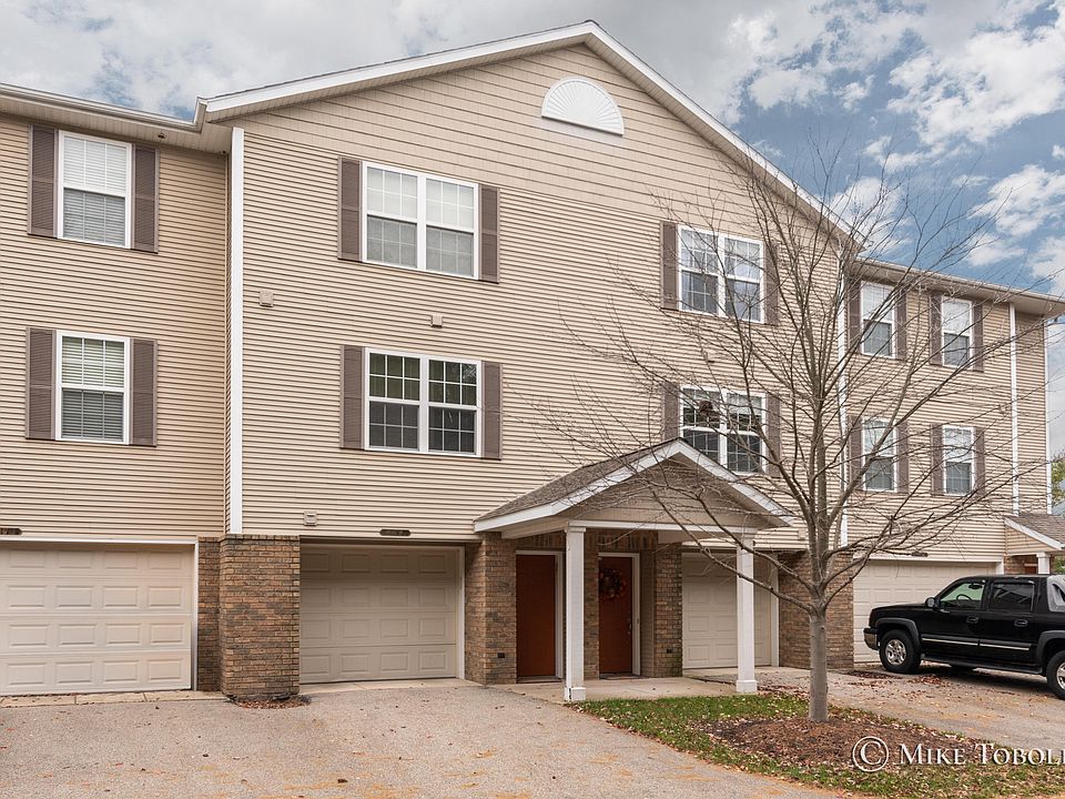 1st image of 8475 E Center Park Dr SW #8