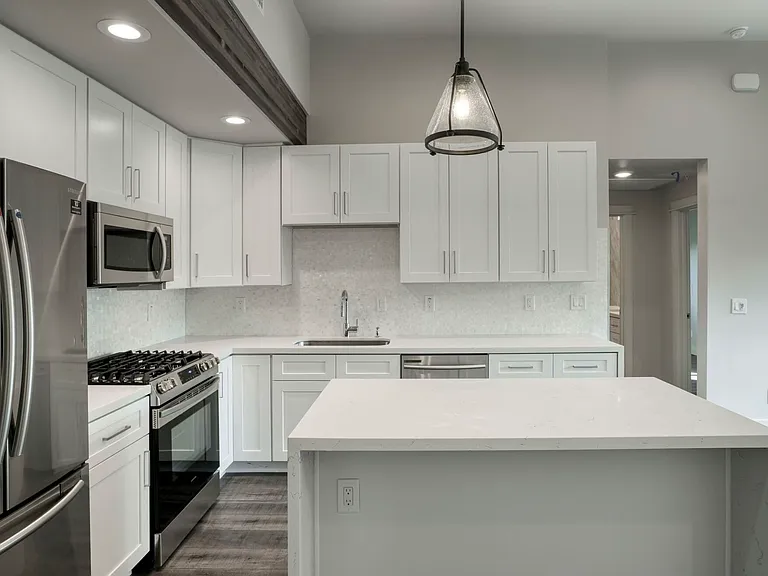 402 W Roosevelt St #203 — Photo 7