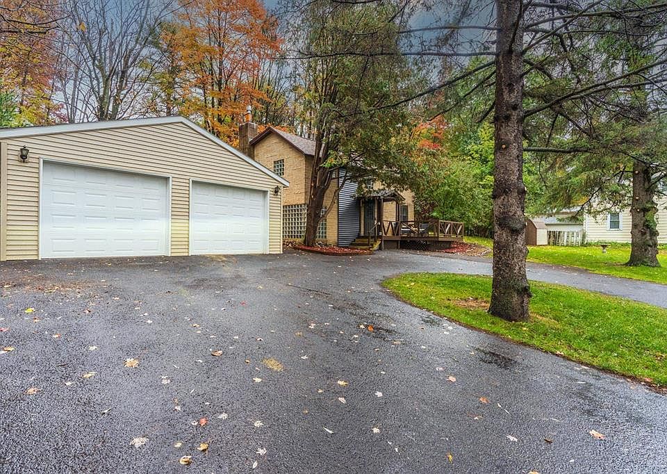 View of garage, the left side is for unit 1613. Garage has divider for each unit.