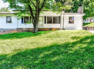 194 McKinney Rd, La Follette, TN 37766