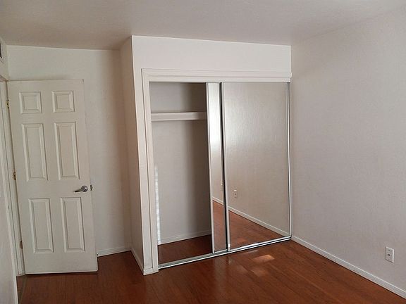 3rd image of 455 W Kelso St