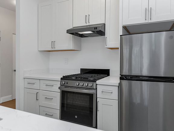 4th image of 1240 Hayes St APT 10