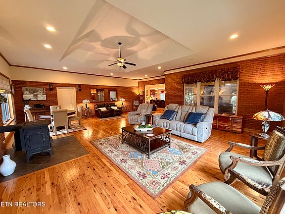 20th image of 630 Kenny Brook Ln