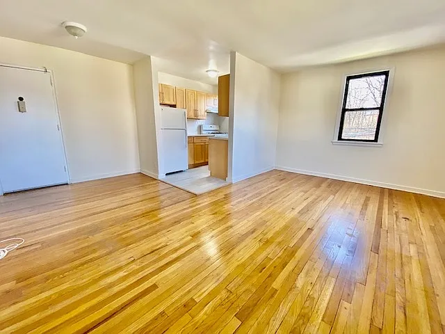 Cooper Dr — Photo 2