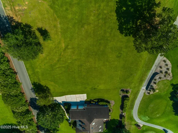 136 S Middleton Drive NW, Calabash, NC 28467