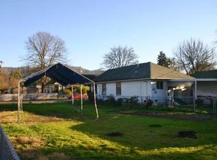 812 SE Flint St, Roseburg, OR 97470