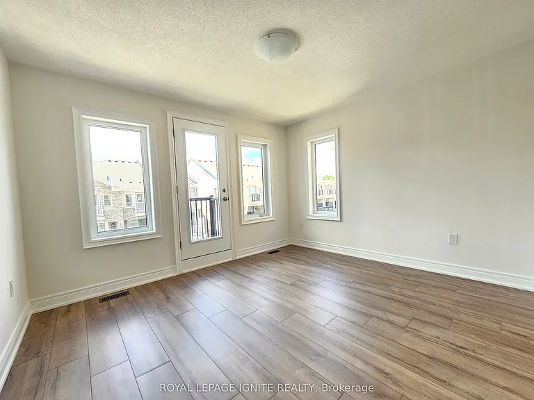 2946 Whites Rd — Photo 14