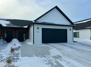 4102 Haven Ct, Grand Forks, ND 58201