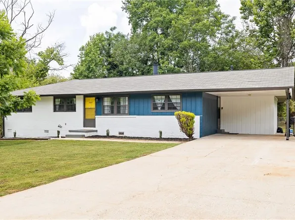 3842 Brookcrest Cir, Decatur, GA 30032