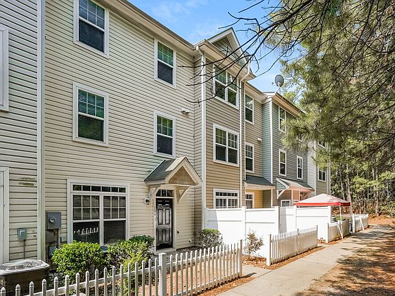 5th image of 311 Gilman Ln Unit 106