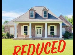 4606 Rebelle Ln, Port Allen, LA 70767