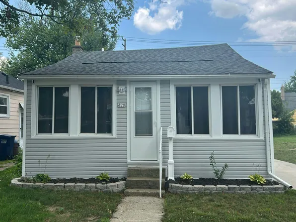 830 White Ave, Lincoln Park, MI 48146