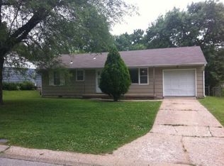 1903 NE 55th St, Kansas City, MO 64118