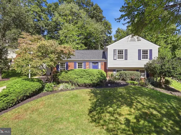 5215 Lighthorne Rd, Burke, VA 22015