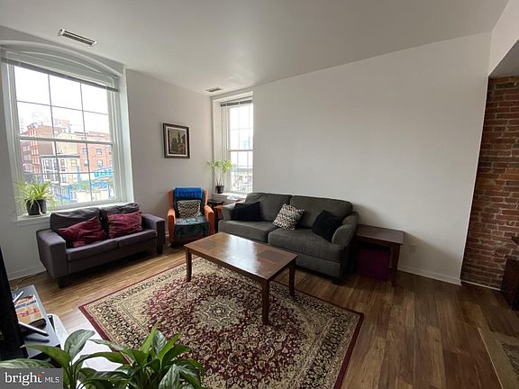 4th image of 102-22 Church St #305