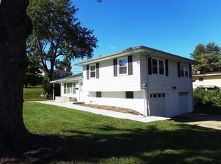447 N Moffet Ln, Decatur, IL 62522
