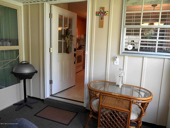 4th image of 58C Buckingham Dr