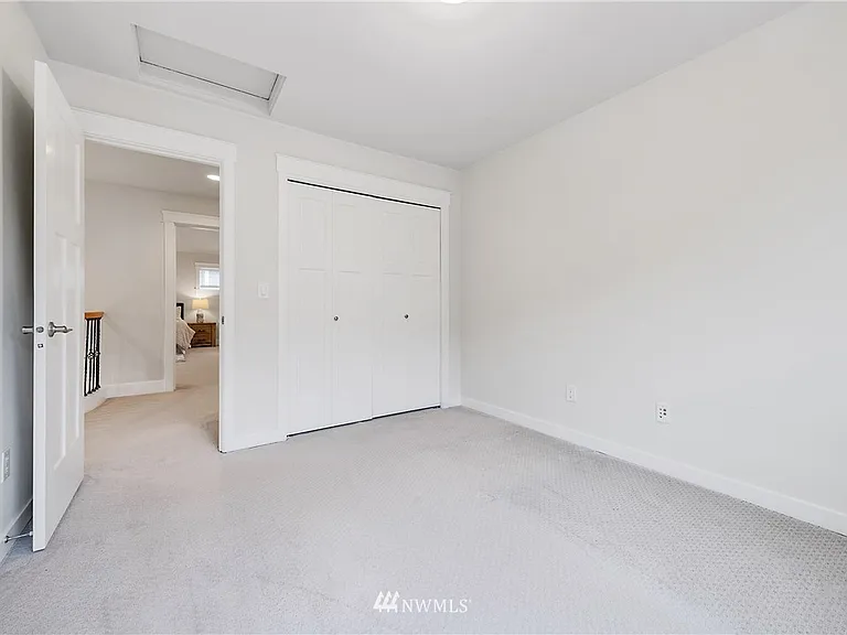 23372 SE 4th Pl — Photo 19