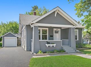 1059 Larkin Ave, Elgin, IL 60123