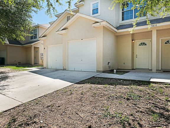 3rd image of 7810 Kingsbury Way