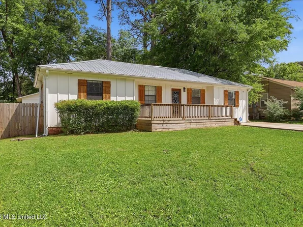 116 Oak Park Dr, Pearl, MS 39208