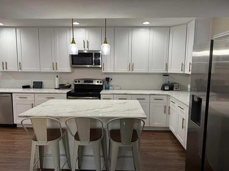 364 N 800 E — Photo 35
