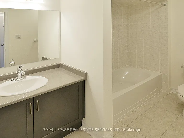 103 Huguenot Rd — Photo 31