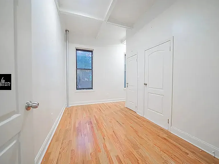 853 Putnam Ave #1 — Photo 20