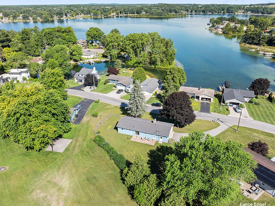1st image of 5157 Highland Dr