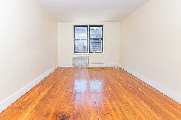 2nd image of 283 Clarkson Ave #606