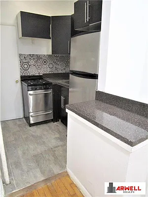 Rented by Arwell Realty | media 19