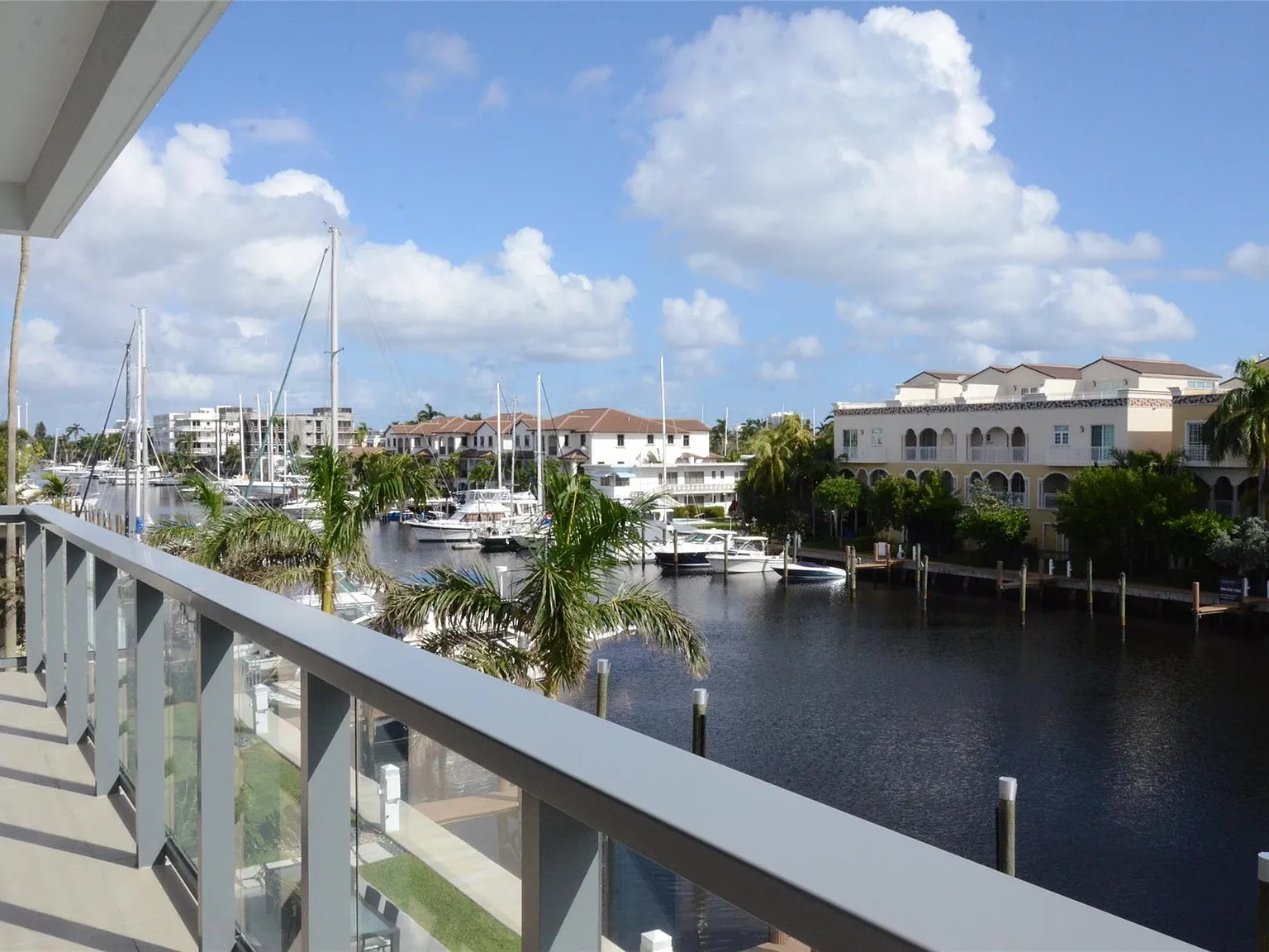 3 bed, 3.0 bath, 2904 sqft, $12,000 — Photo 1